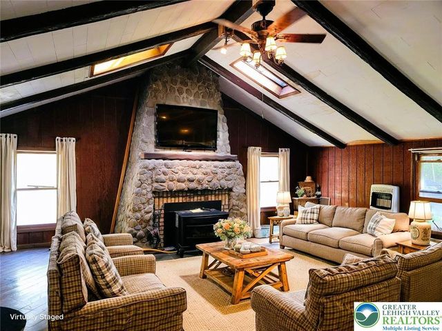 313 East Fireline Road, Parryville Boro, PA 18244