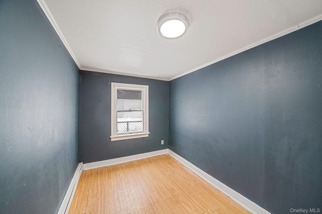 1049 Woodcrest Avenue, Riverhead, NY 11901