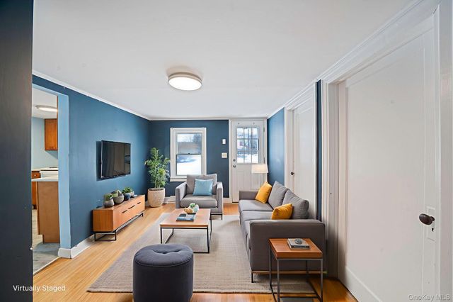 1049 Woodcrest Avenue, Riverhead, NY 11901