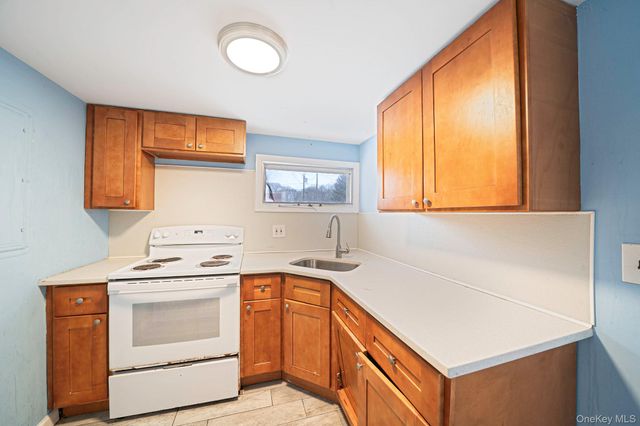 1049 Woodcrest Avenue, Riverhead, NY 11901