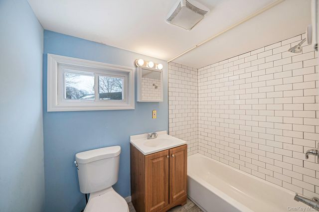 1049 Woodcrest Avenue, Riverhead, NY 11901