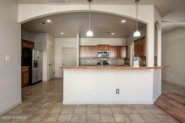 3856 Calle Arriba, Las Cruces, NM 88012