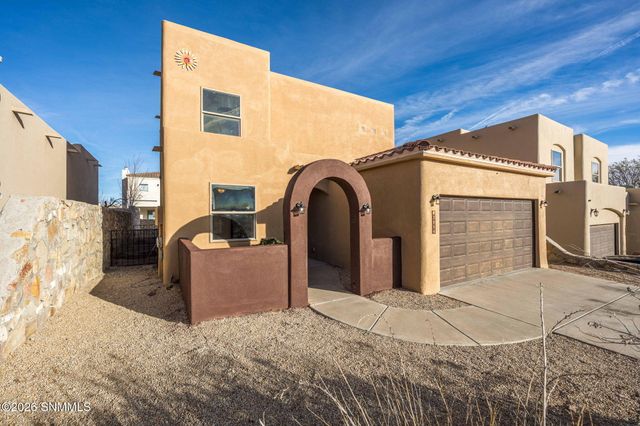 3856 Calle Arriba, Las Cruces, NM 88012