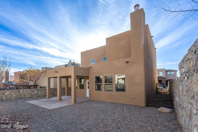 3856 Calle Arriba, Las Cruces, NM 88012