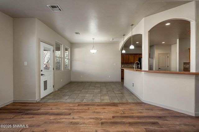 3856 Calle Arriba, Las Cruces, NM 88012