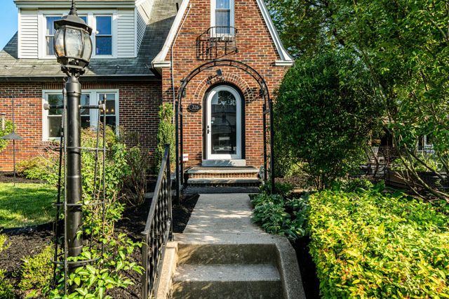 726 N TEMPLE BLVD, Temple, PA 19560