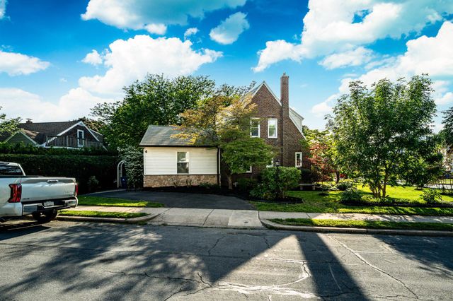 726 N TEMPLE BLVD, Temple, PA 19560