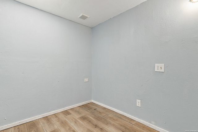 25840 MATHIS RD, Elmendorf, TX 78112