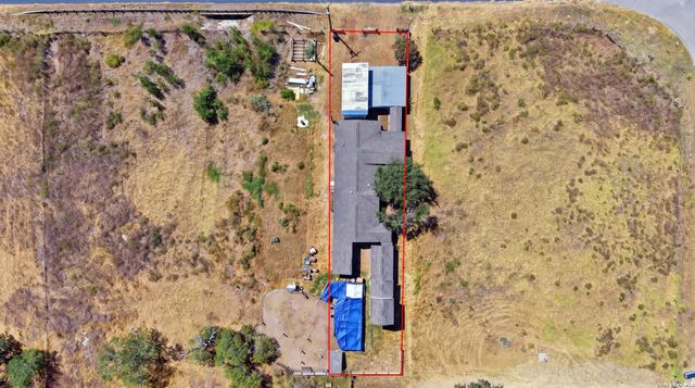 25840 MATHIS RD, Elmendorf, TX 78112