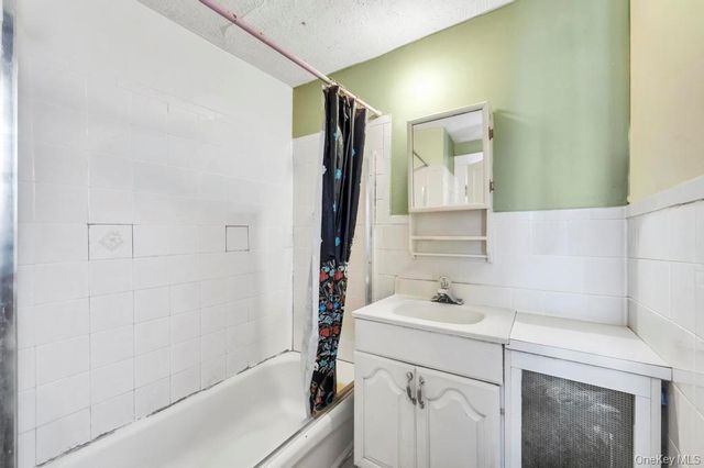 46 Peters Avenue, Hempstead, NY 11550