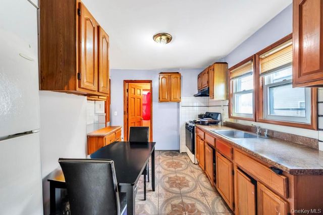 46 Peters Avenue, Hempstead, NY 11550