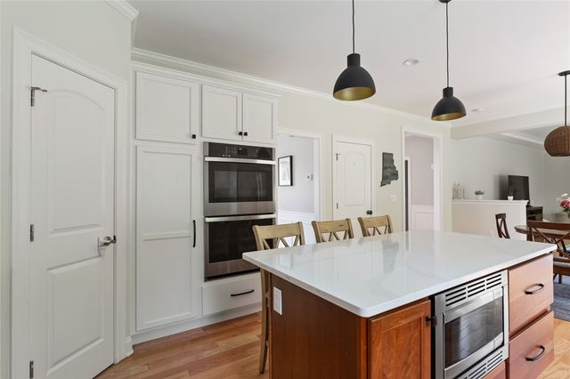 25 Kristin Drive, Cranston, RI 02921