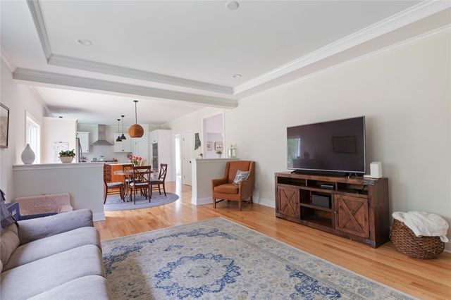 25 Kristin Drive, Cranston, RI 02921