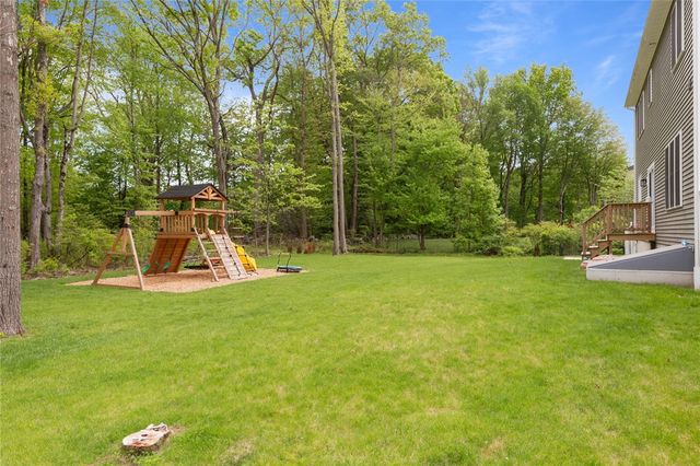 25 Kristin Drive, Cranston, RI 02921