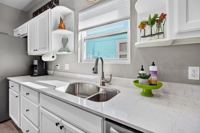 622 Sandy Lane, Port Aransas, TX 78373