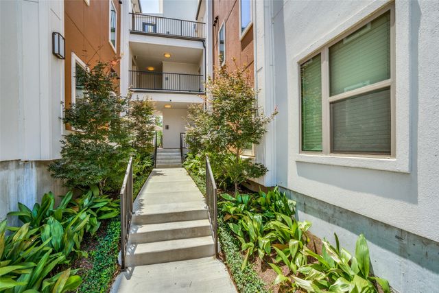 5710 Mccommas Boulevard 301, Dallas, TX 75206