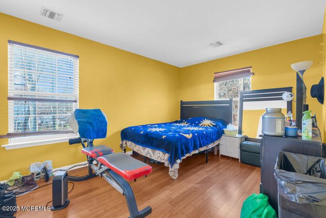 886 Green Valley Road, Jackson, NJ 08527