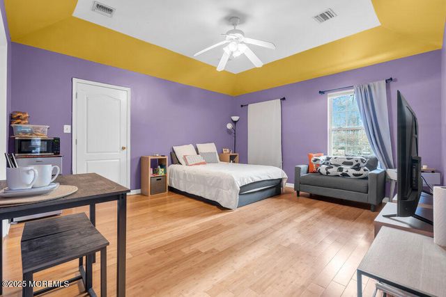 886 Green Valley Road, Jackson, NJ 08527