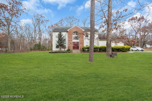 886 Green Valley Road, Jackson, NJ 08527