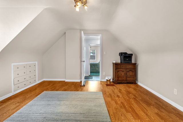 17803 Escanaba Avenue, Lansing, IL 60438