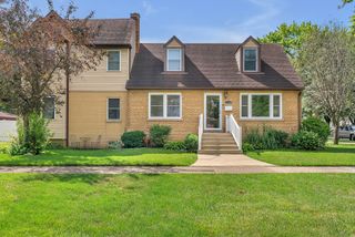 17803 Escanaba Avenue, Lansing, IL 60438
