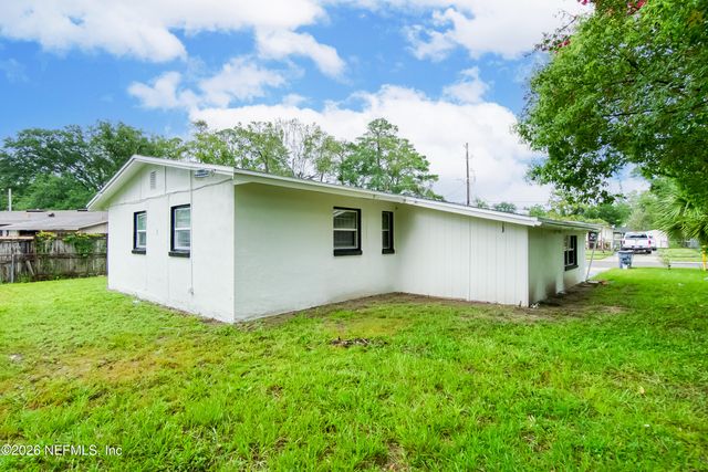 4104 LEONARD Circle E, Jacksonville, FL 32209