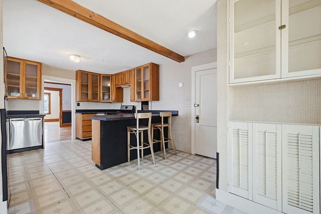 620-622 Beech St, Boston, MA 02131