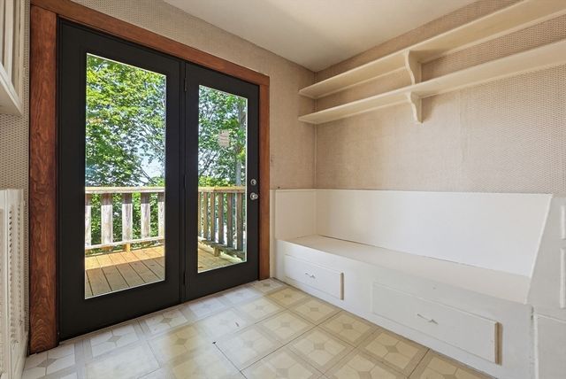 620-622 Beech St, Boston, MA 02131