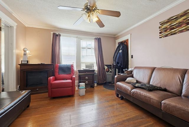 620-622 Beech St, Boston, MA 02131
