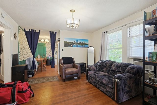 620-622 Beech St, Boston, MA 02131