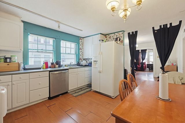 620-622 Beech St, Boston, MA 02131