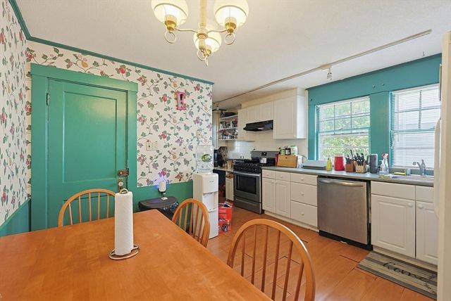 620-622 Beech St, Boston, MA 02131
