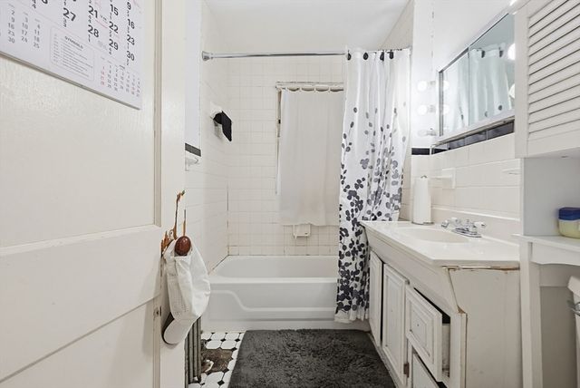 620-622 Beech St, Boston, MA 02131