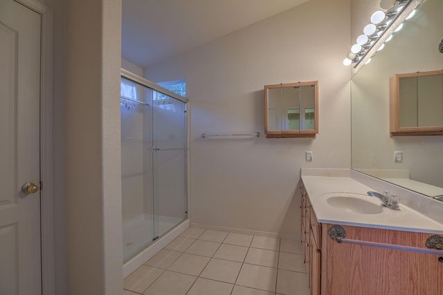 757 Valley Meadows Drive, Rio Rancho, NM 87144