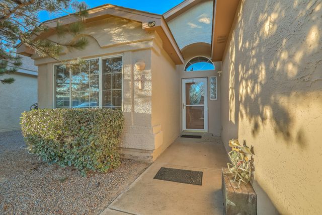 757 Valley Meadows Drive, Rio Rancho, NM 87144