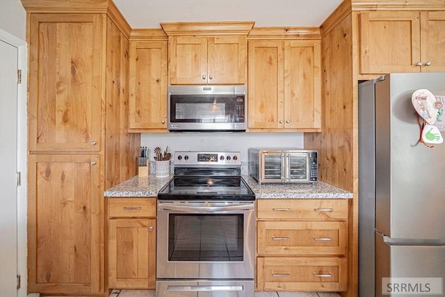 396 Redwood Drive, Idaho Falls, ID 83401