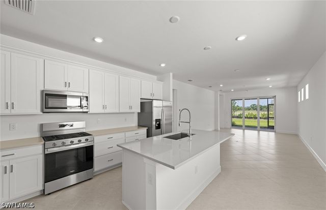 7120 Chapel Creek LN, North Fort Myers, FL 33917