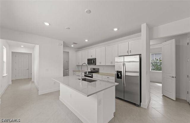 7120 Chapel Creek LN, North Fort Myers, FL 33917
