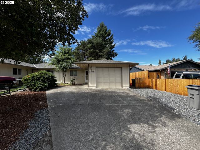 2235 Se 53RD Ave, Hillsboro, OR 97123