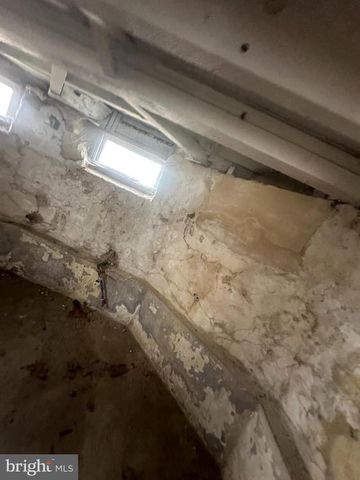 18 PEARL ST, Penns Grove, NJ 08069