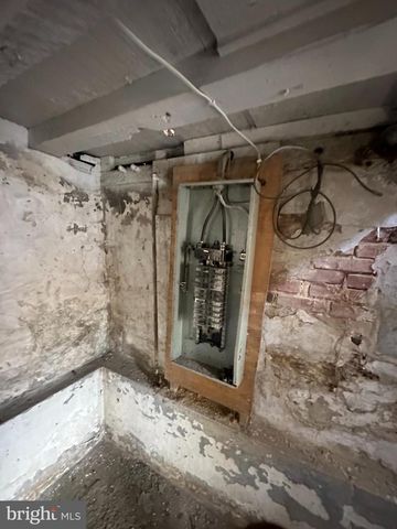 18 PEARL ST, Penns Grove, NJ 08069