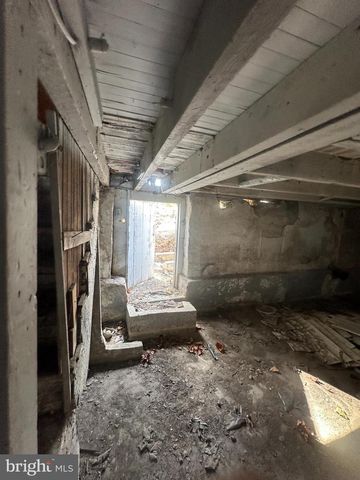 18 PEARL ST, Penns Grove, NJ 08069