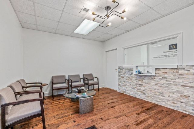 1111 Ryan Street 10, Lake Charles, LA 70601