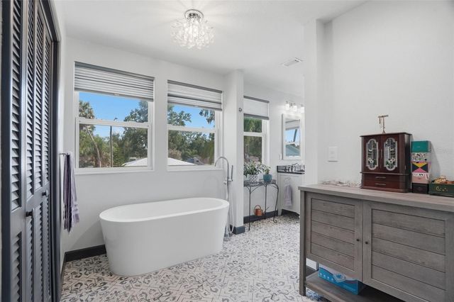 5539 DELAWARE AVENUE, New Port Richey, FL 34652