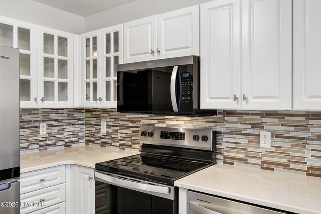 4122 Breezewood Drive 102, Wilmington, NC 28412