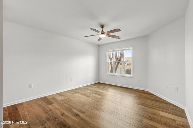 4122 Breezewood Drive 102, Wilmington, NC 28412