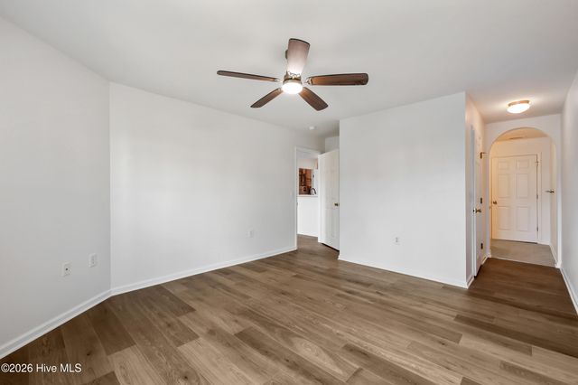 4122 Breezewood Drive 102, Wilmington, NC 28412