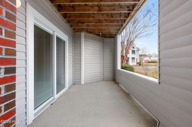 4122 Breezewood Drive 102, Wilmington, NC 28412