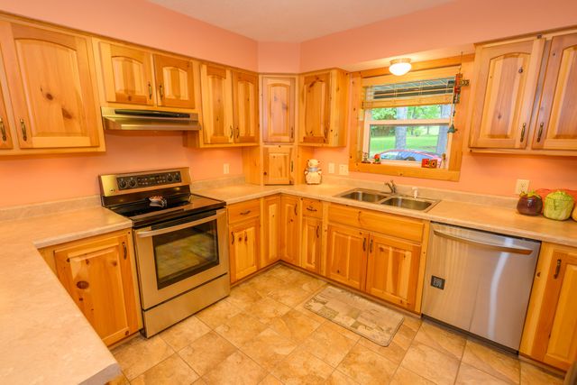 32344 Us-160, Tecumseh, MO 65760