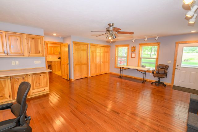 32344 Us-160, Tecumseh, MO 65760